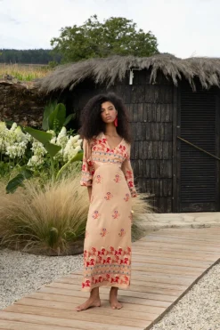 Coosy Vestidos midi*VESTIDO BASILIOBEIGE